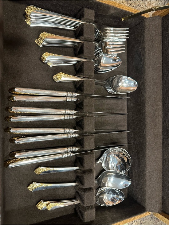 Oneida Other - ONEIDA Golden Damask Rose Stainless Flatware Place Setting Made In USA
